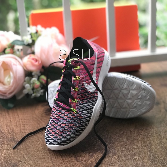 Nike Free TR Flyknit Deadly Pink AUTHENTIC - Picture 6 of 7